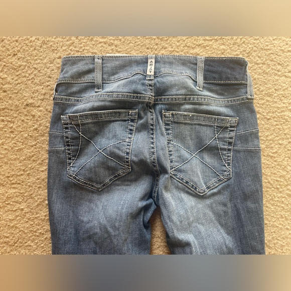 Women’s Ariat Mid-Rise Distressed Skinny Jeans - Picture 3 of 4